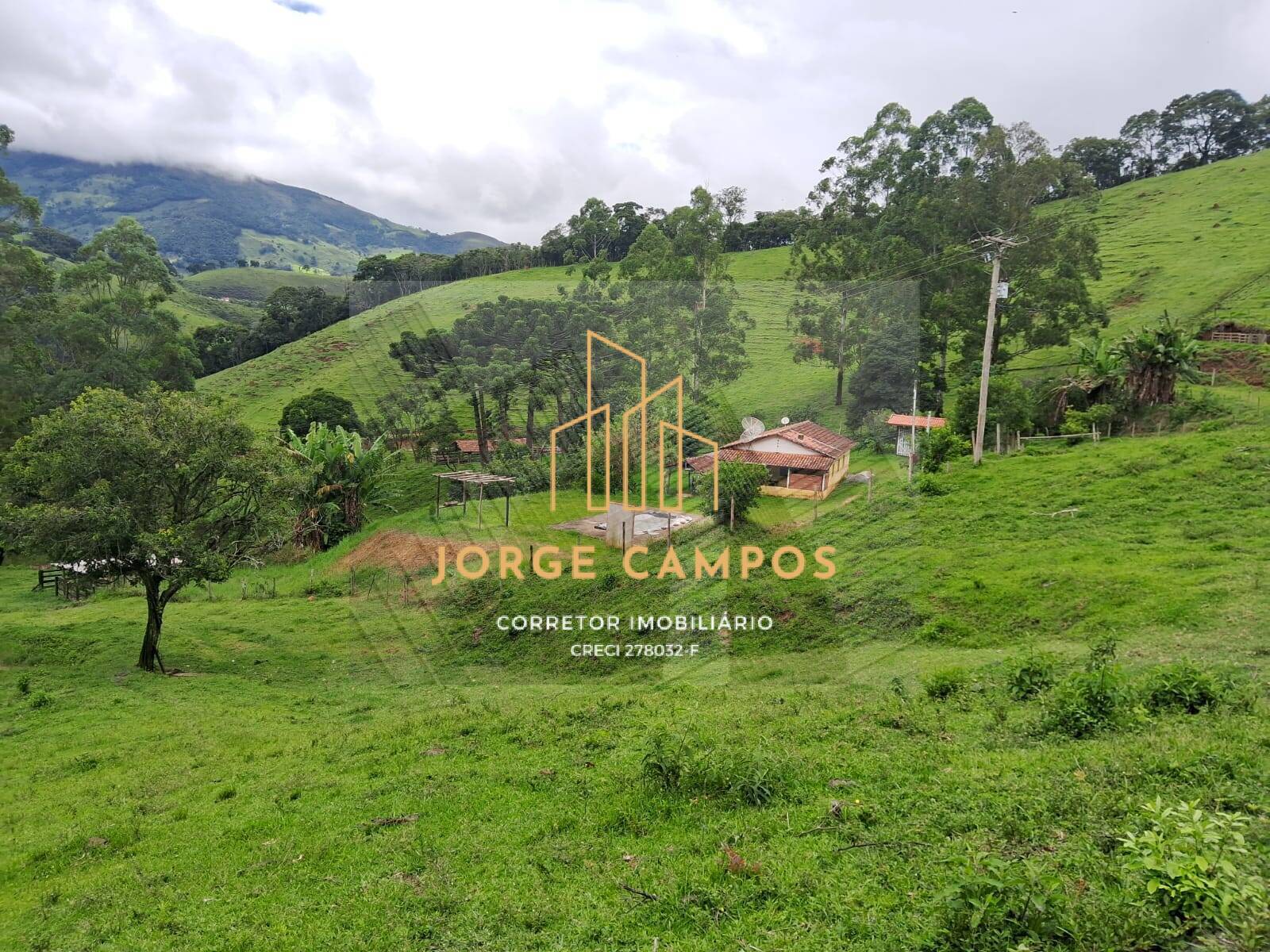 Sítio à venda com 3 quartos, 30000m² - Foto 1