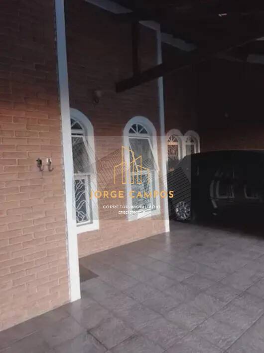 Casa à venda com 3 quartos, 101m² - Foto 4