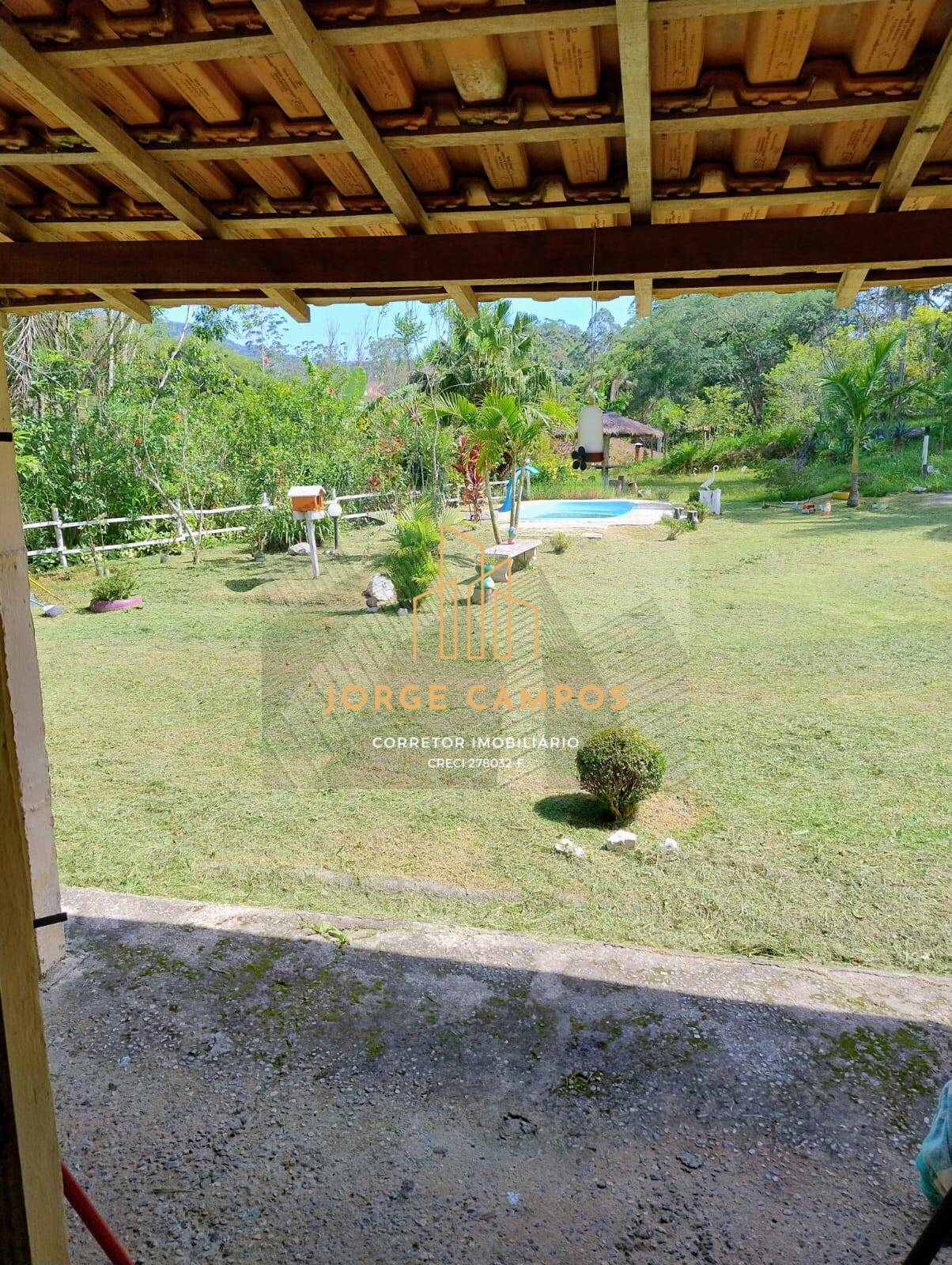 Chácara à venda com 3 quartos, 150m² - Foto 10